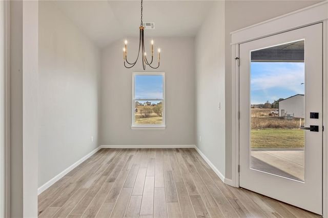 514 Grand Sycamore Drive, Washington, OK 73093