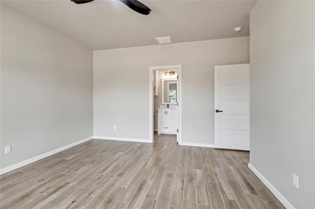 514 Grand Sycamore Drive, Washington, OK 73093