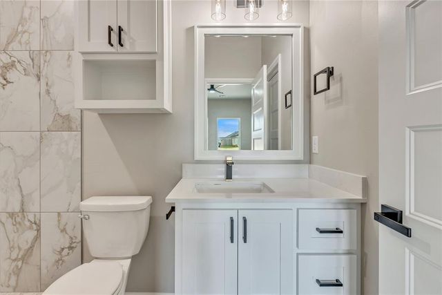 514 Grand Sycamore Drive, Washington, OK 73093