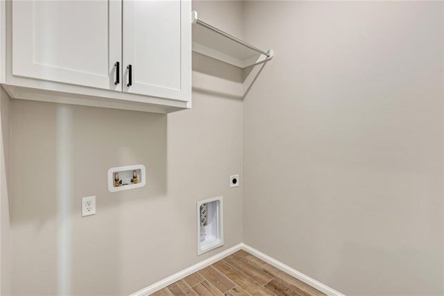 514 Grand Sycamore Drive, Washington, OK 73093