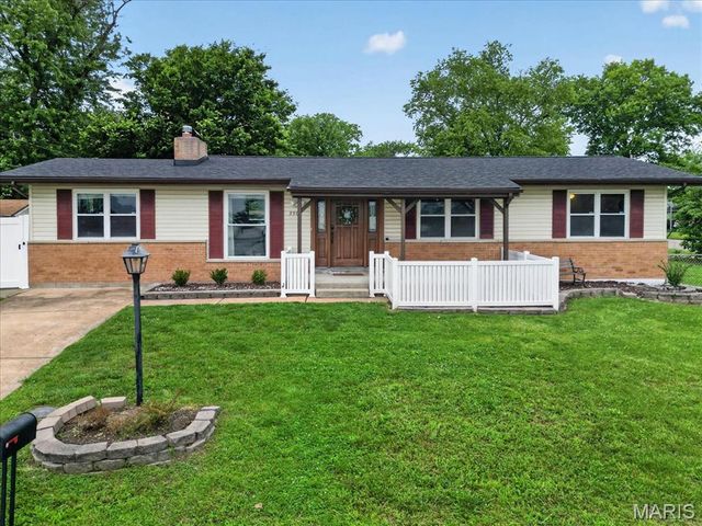 3301 Avenue H, St Louis, MO 63125