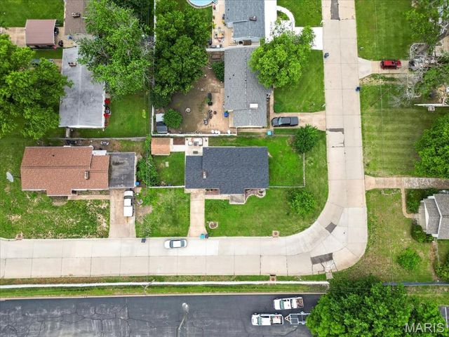 3301 Avenue H, St Louis, MO 63125