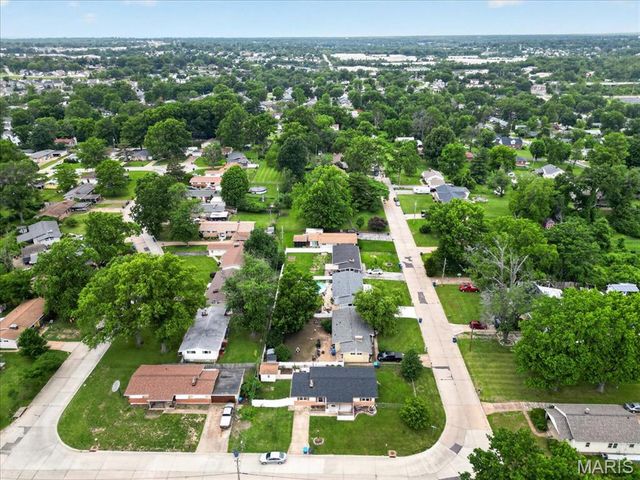 3301 Avenue H, St Louis, MO 63125
