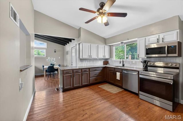3301 Avenue H, St Louis, MO 63125