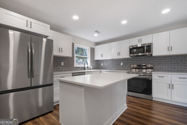1603 Golf Link Drive, Stone Mountain, GA 30088