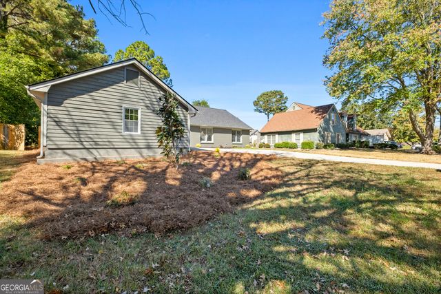 1603 Golf Link Drive, Stone Mountain, GA 30088