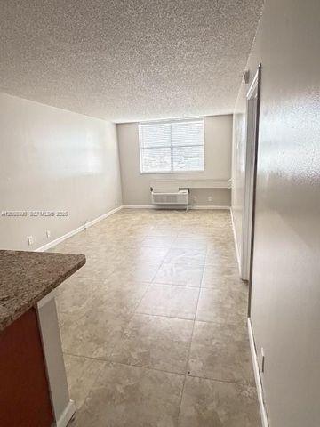 2501 Riverside Drive 114-A, Coral Springs, FL 33065