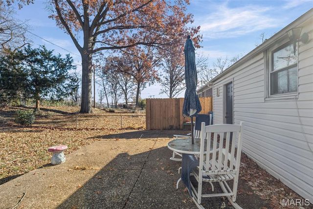 4423 Little Chief Drive, St Louis, MO 63123