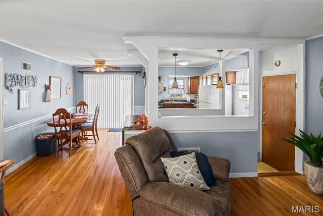 4423 Little Chief Drive, St Louis, MO 63123