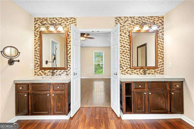5822 Bridgeport Court, Flowery Branch, GA 30542