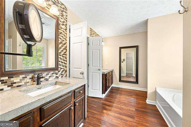 5822 Bridgeport Court, Flowery Branch, GA 30542