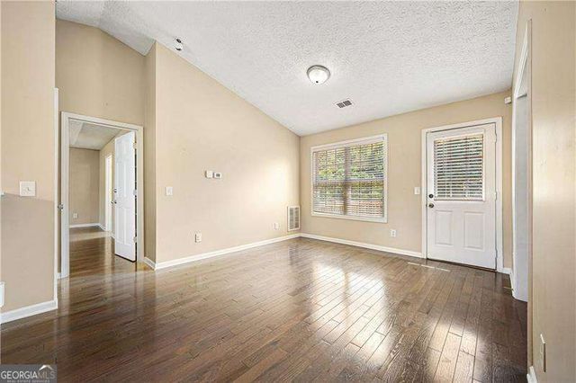 5822 Bridgeport Court, Flowery Branch, GA 30542