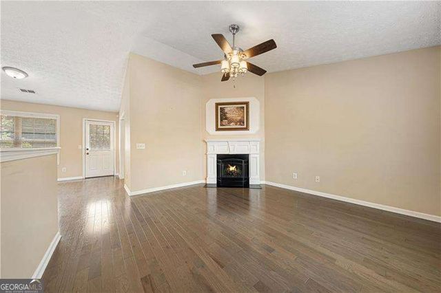 5822 Bridgeport Court, Flowery Branch, GA 30542