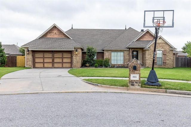 805 Brian Court, Moore, OK 73160