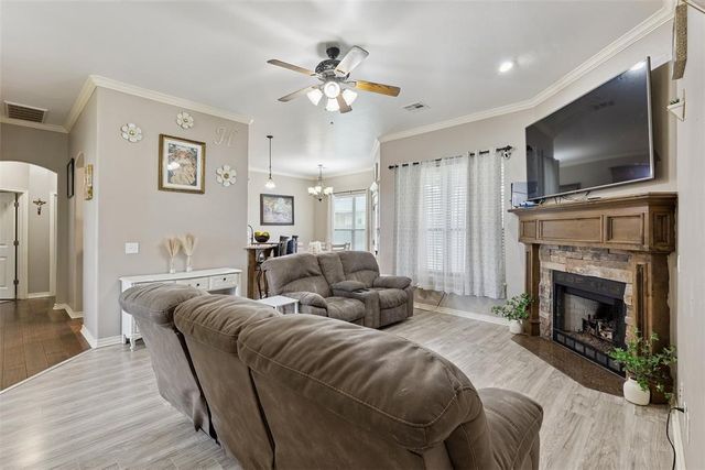 805 Brian Court, Moore, OK 73160