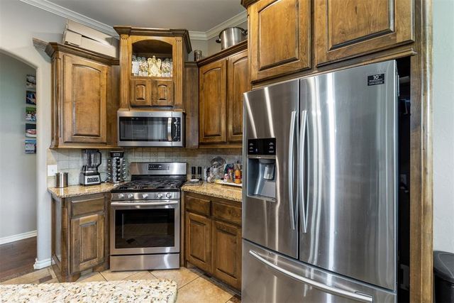 805 Brian Court, Moore, OK 73160