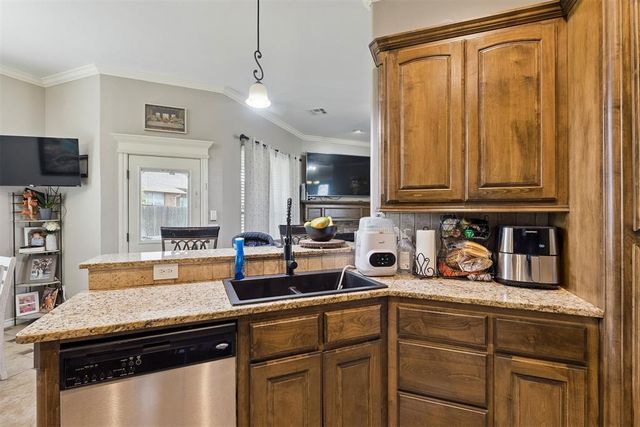 805 Brian Court, Moore, OK 73160