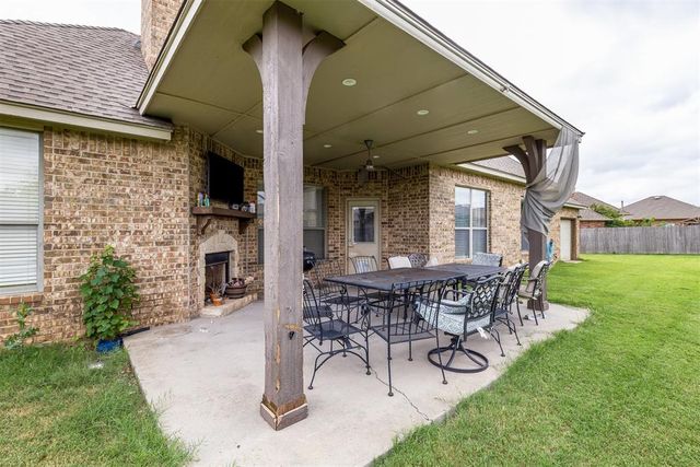 805 Brian Court, Moore, OK 73160