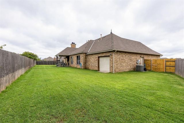 805 Brian Court, Moore, OK 73160