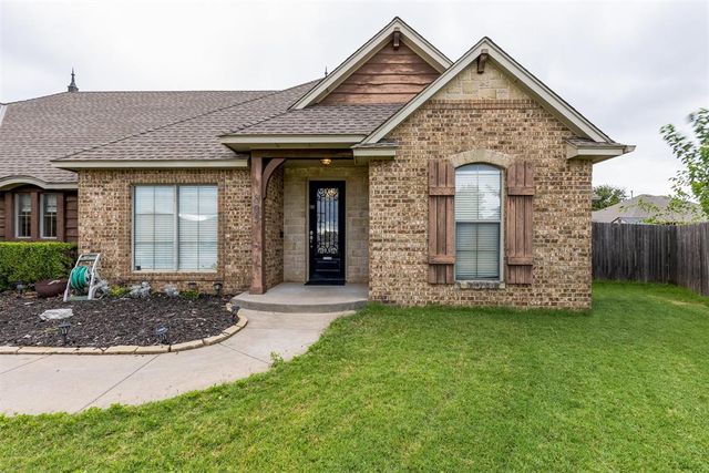 805 Brian Court, Moore, OK 73160