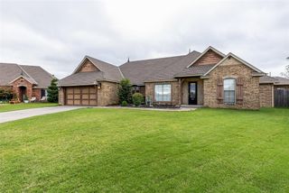 805 Brian Court, Moore, OK 73160