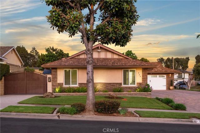 904 Jade Circle, Placentia, CA 92870