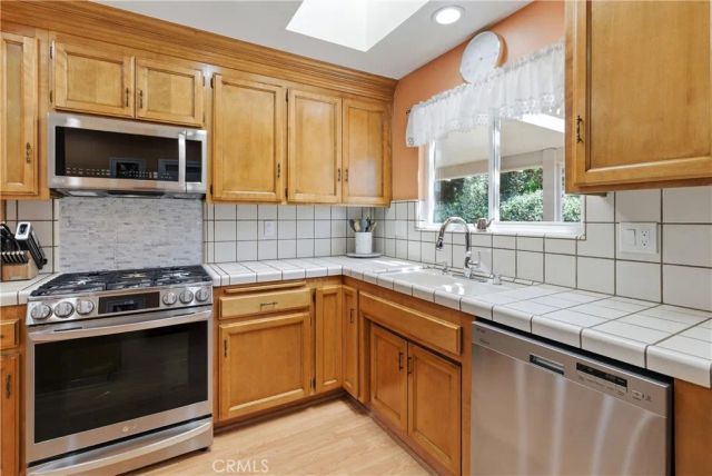 904 Jade Circle, Placentia, CA 92870