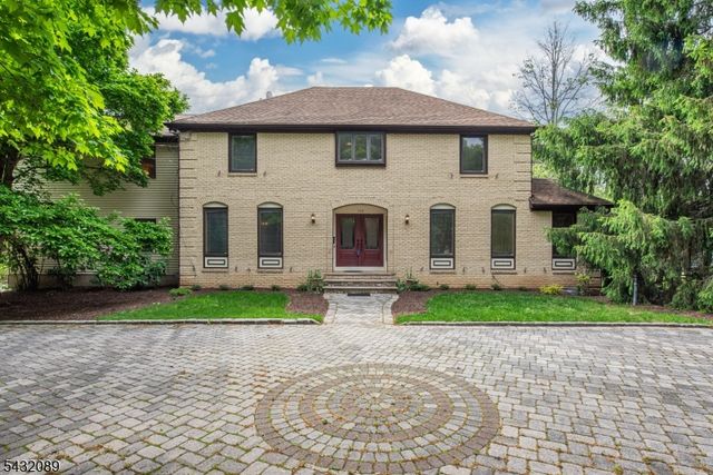 104 Shrewsbury Dr, Livingston Twp., NJ 07039