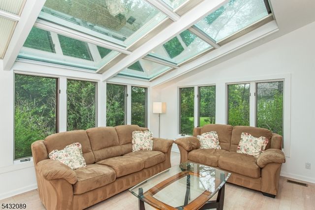 104 Shrewsbury Dr, Livingston Twp., NJ 07039