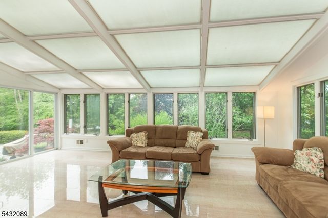 104 Shrewsbury Dr, Livingston Twp., NJ 07039