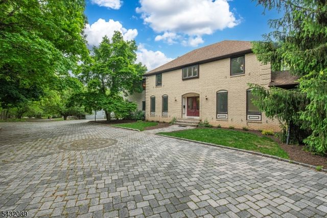 104 Shrewsbury Dr, Livingston Twp., NJ 07039