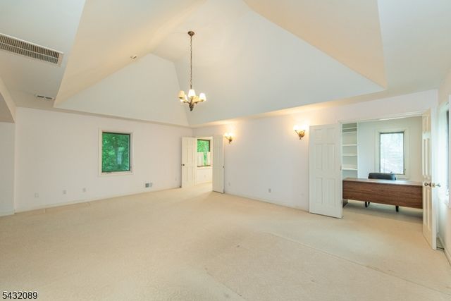 104 Shrewsbury Dr, Livingston Twp., NJ 07039