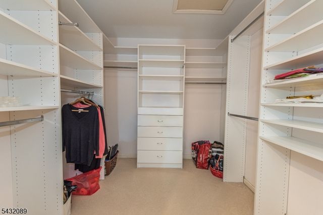 104 Shrewsbury Dr, Livingston Twp., NJ 07039