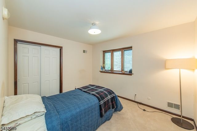 104 Shrewsbury Dr, Livingston Twp., NJ 07039