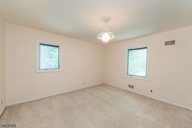 104 Shrewsbury Dr, Livingston Twp., NJ 07039