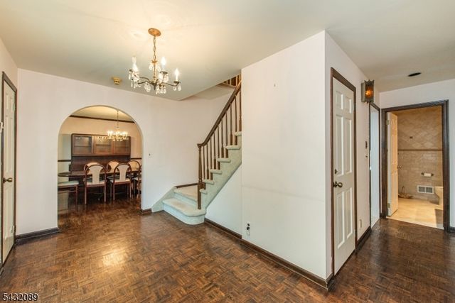 104 Shrewsbury Dr, Livingston Twp., NJ 07039