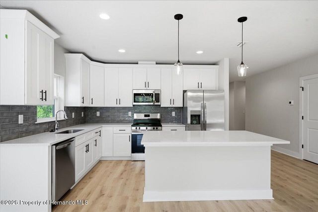 15212 Hawley Road, Weeki Wachee, FL 34614