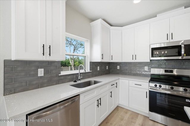 15212 Hawley Road, Weeki Wachee, FL 34614