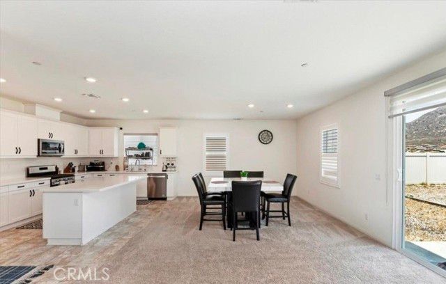 21288 Telegraph Rd, Riverside, CA 92507