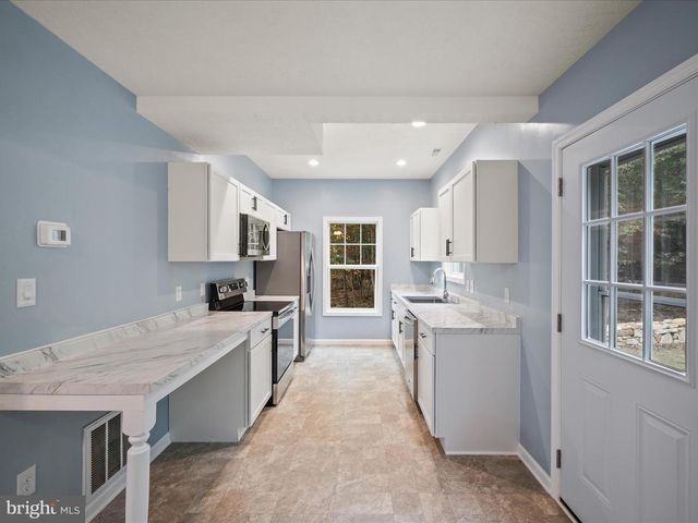 513 PHEASANT DR, Winchester, VA 22602