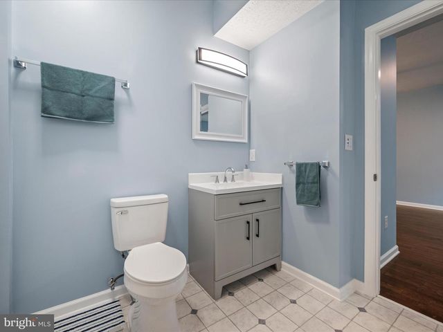 513 PHEASANT DR, Winchester, VA 22602