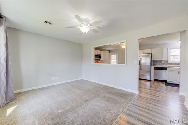 2 Country Lane, Warrenton, MO 63383