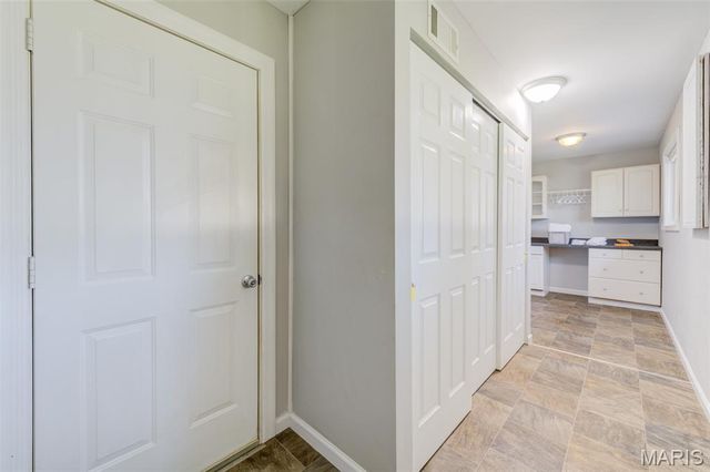 2 Country Lane, Warrenton, MO 63383