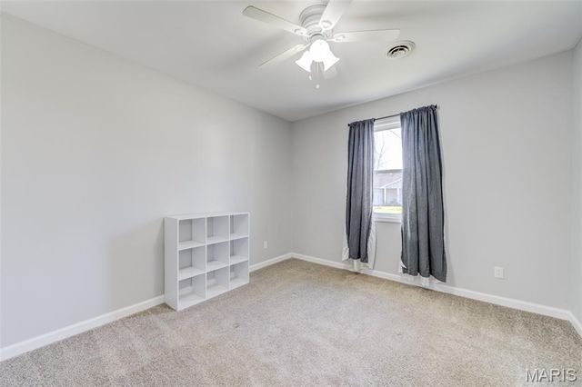 2 Country Lane, Warrenton, MO 63383