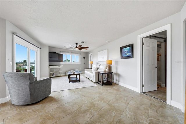 610 ISLAND WAY 201, Clearwater Beach, FL 33767