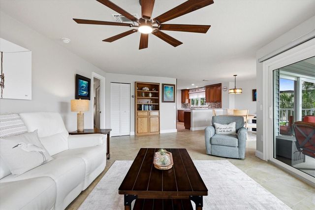 610 ISLAND WAY 201, Clearwater Beach, FL 33767