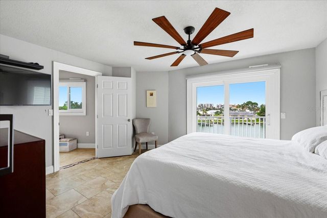 610 ISLAND WAY 201, Clearwater Beach, FL 33767