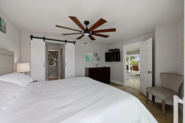 610 ISLAND WAY 201, Clearwater Beach, FL 33767
