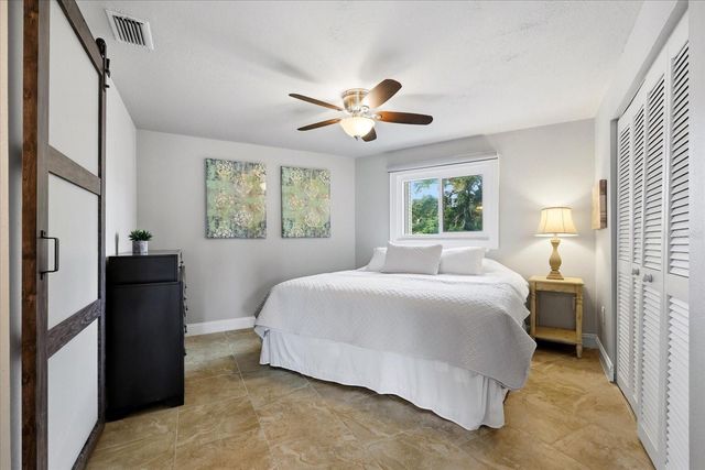 610 ISLAND WAY 201, Clearwater Beach, FL 33767
