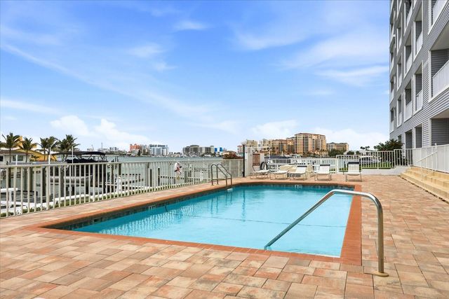 610 ISLAND WAY 201, Clearwater Beach, FL 33767